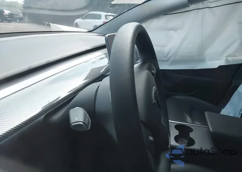 2023 Tesla Model 3 Rear-Wheel Drive from USA, damaged, VIN 5YJ3E1EA0PF686834